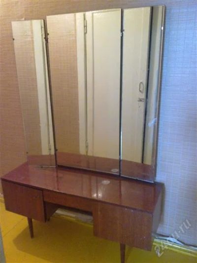 Лот: 846879. Фото: 1. Отдам в дар трюмо. Шкафы, шкафы-купе