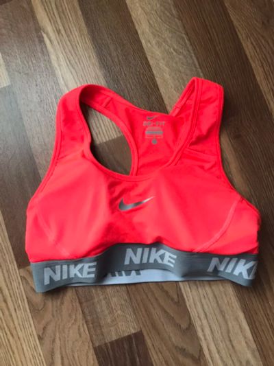 Лот: 14281340. Фото: 1. Розовый топ Nike. Топы, майки