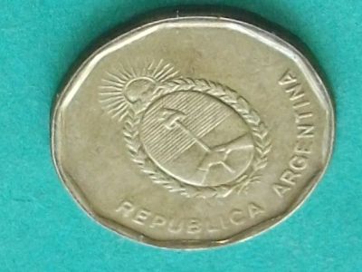 Лот: 11684578. Фото: 1. Монета 10 сентаво Аргентина 1986... Америка