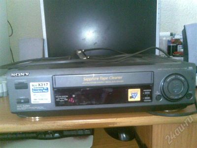 Лот: 352335. Фото: 1. Видеомагнитофон Sony SLV-X317. Видеомагнитофоны