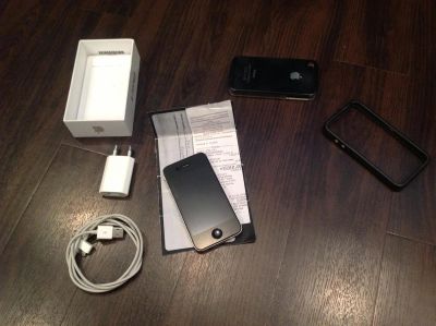 Лот: 3305314. Фото: 1. IPhone 4. Смартфоны