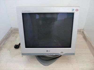 Лот: 9535608. Фото: 1. Монитор LG flatron tz t710ph. ЭЛТ-мониторы