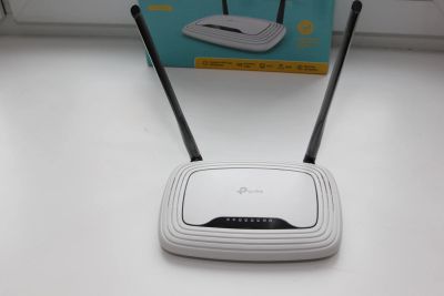 Лот: 25225737. Фото: 1. Wi-Fi роутер TP-Link TL-WR841N. Маршрутизаторы (роутеры)