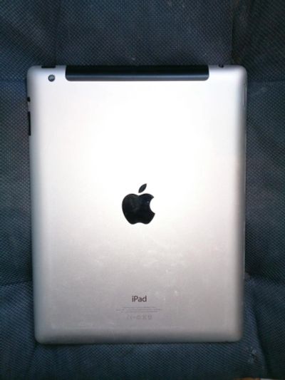 Лот: 7363823. Фото: 1. Планшет Apple iPad 4 with Retina... Планшеты