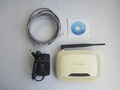 Лот: 19809891. Фото: 1. Два роутера TP-LINK TL-WR740N... Маршрутизаторы (роутеры)