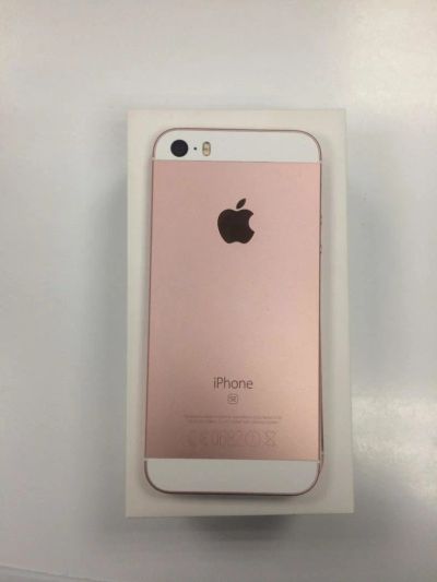 Лот: 10742541. Фото: 1. Apple iPhone SE 64GB. Смартфоны