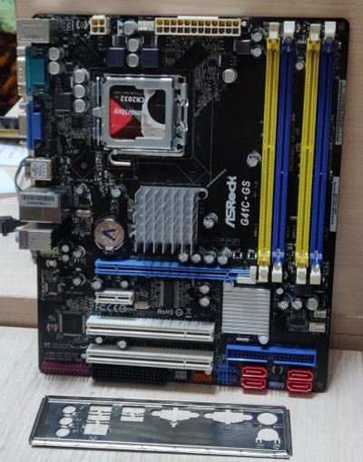 Лот: 20175098. Фото: 1. Мат. плата ASRock G41C-GS r2.0... Материнские платы