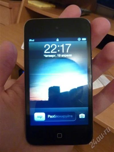 Лот: 1749403. Фото: 1. Apple iPod touch 4g 8Gb. Плееры