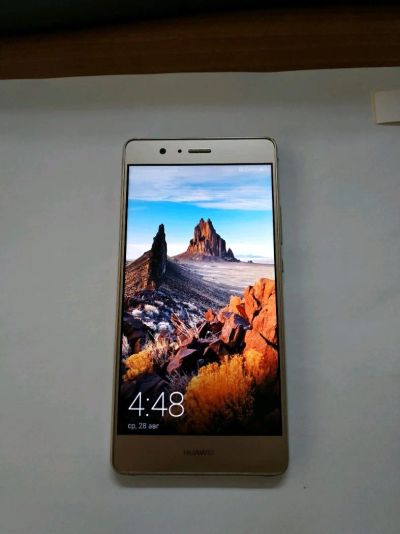 Лот: 14466469. Фото: 1. смартфон huawei p9 lite 2/16gb. Другое (смартфоны, связь, навигация)