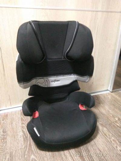 Лот: 12834836. Фото: 1. Детское автокресло cybex. Детские автокресла