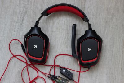 Лот: 14850100. Фото: 1. Игровые наушники Logitehc G320. Наушники, гарнитуры