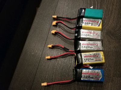 Лот: 10957994. Фото: 1. Lipo 1500mah 70c аккумуляторы. Квадрокоптеры