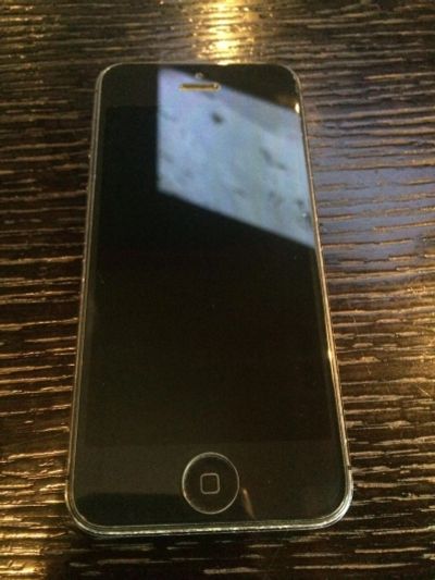 Лот: 10433957. Фото: 1. iPhone 5 16gb ОТС оригинал LTE... Смартфоны