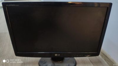 Лот: 18144931. Фото: 1. Монитор LG w2043t. ЖК-мониторы