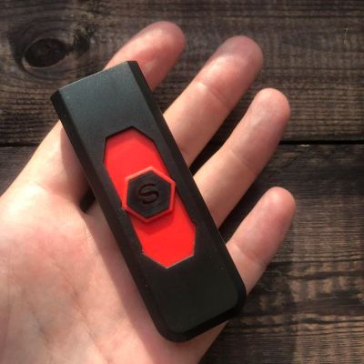 Лот: 11497919. Фото: 1. USB зажигалка Black-Red. Зажигалки, спички, пепельницы