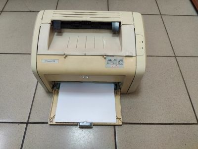 Лот: 25376501. Фото: 1. Принтер лазерный HP LaserJet 1018. Лазерные принтеры