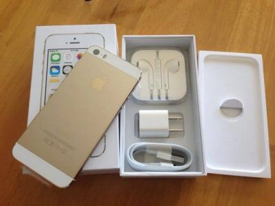 Лот: 8272376. Фото: 1. IPhone 5s gold 16 гб. Смартфоны