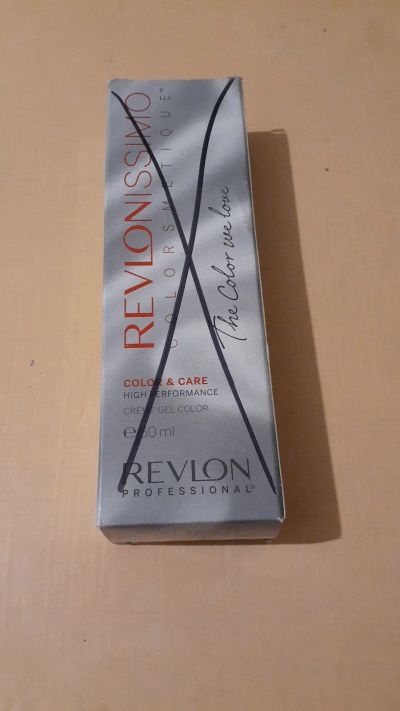 Лот: 19363139. Фото: 1. Краска для волос Revlon 8.3. Уход за волосами 