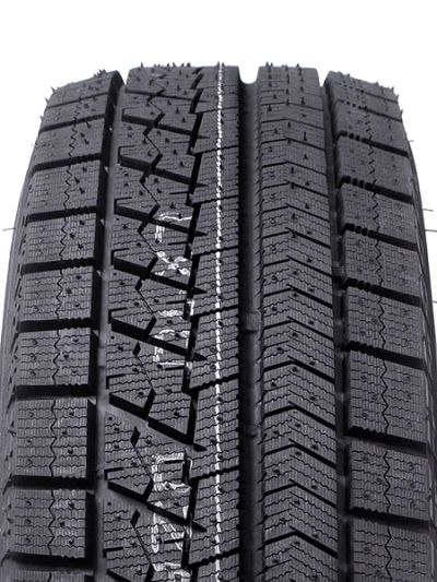 Лот: 19616430. Фото: 1. Bridgestone Blizzak VRX 215/60... Шины