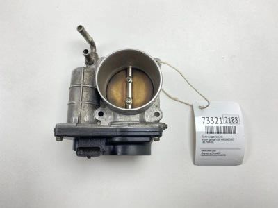 Лот: 21112557. Фото: 1. Заслонка дроссельная Nissan Qashqai... Двигатель и элементы двигателя