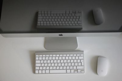 Лот: 5060920. Фото: 1. iMac (27 дюймов, середина 2010... Моноблоки