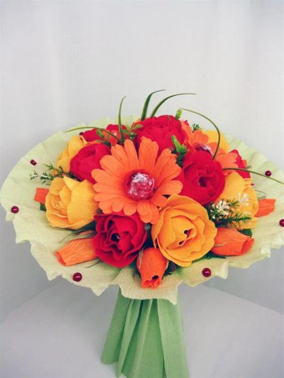 Лот: 3525888. Фото: 1. Ручной букет из конфет. Букеты из конфет, игрушек
