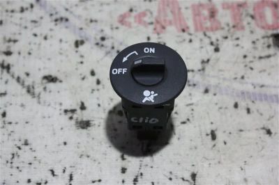 Лот: 21717813. Фото: 1. кнопка airbag Renault Clio BR. Двигатель и элементы двигателя