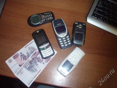 Лот: 487892. Фото: 1. Телефоны Motorola E398 продал... Кнопочные мобильные телефоны