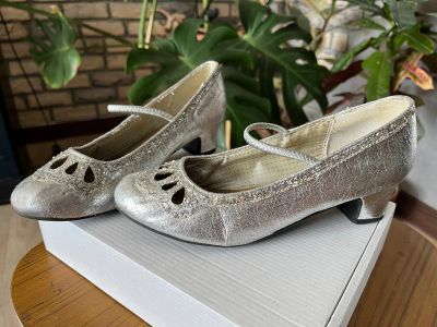 Лот: 25439216. Фото: 1. Туфли детские. Туфли
