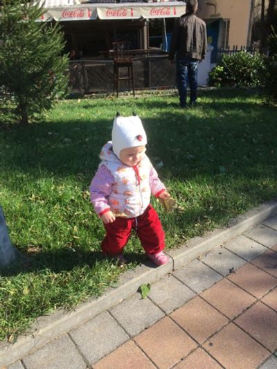 Лот: 10488128. Фото: 1. Жилетка с капюшоном Zara на 74... Верхняя одежда