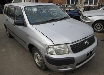 Лот: 10459876. Фото: 1. Стекло лобовое toyota succeed... Кузов