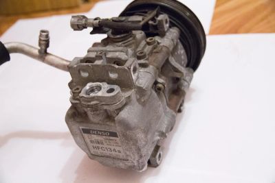 Лот: 6133307. Фото: 1. Компрессор кондиционера Subaru. Салон