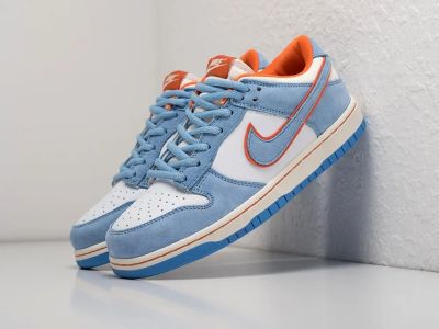 Лот: 20852045. Фото: 1. Кроссовки Nike SB Dunk Low (31394... Кеды, кроссовки, слипоны