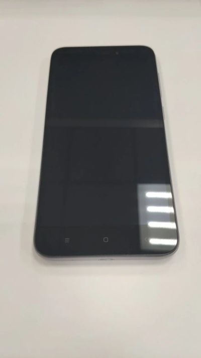 Лот: 14025017. Фото: 1. Смартфон Xiaomi Redmi 5A 16Gb... Смартфоны