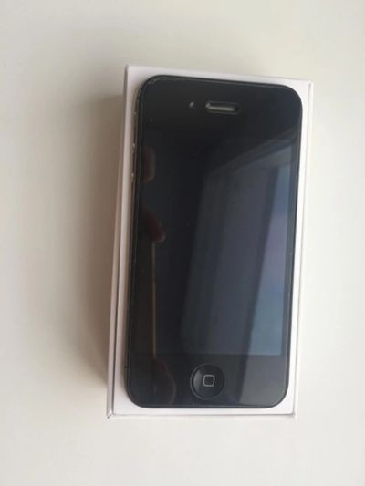 Лот: 8718204. Фото: 1. iPhone 4s 8 Gb Black На гарантии. Смартфоны