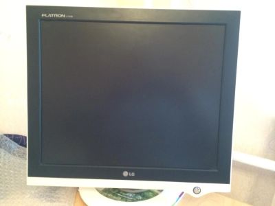Лот: 4323474. Фото: 1. Монитор LG Flatron L1721B 17". ЖК-мониторы