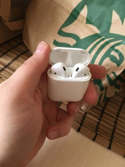 Лот: 11084094. Фото: 1. Apple AirPods. Красноярск