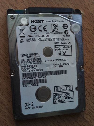 Лот: 19341366. Фото: 1. HDD 320gb Hitachi Sata 2.5". Жёсткие диски (HDD)
