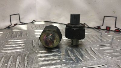 Лот: 18825643. Фото: 1. Датчик детонации 89615-20030 Toyota... Двигатель и элементы двигателя