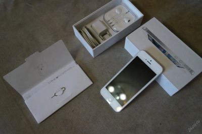 Лот: 3885034. Фото: 1. Смартфон Apple iPhone 5 4" 16... Смартфоны