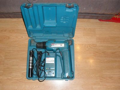 Лот: 3488002. Фото: 1. Шуруповерт Makita. Электроинструмент