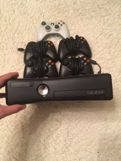 Лот: 8882378. Фото: 1. Xbox 360 прошитый. Игровые приставки, консоли