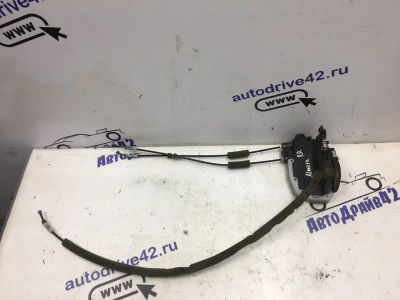 Лот: 21716790. Фото: 1. замок двери Nissan Almera G15. Двигатель и элементы двигателя
