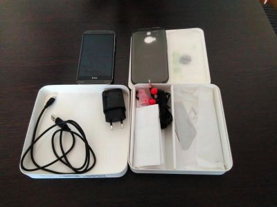 Лот: 6462629. Фото: 1. Смартфон HTC One M8 (Состояние... Смартфоны