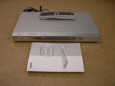 Лот: 3137526. Фото: 1. Плейер: BBK DV725S Форматы: DVD... DVD, Blu-Ray плееры