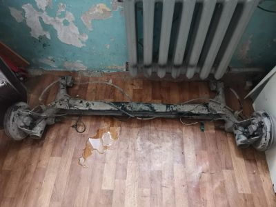 Лот: 20023854. Фото: 1. Балка поперечная Зад toyota allion... Ходовая, подвеска, рулевое управление