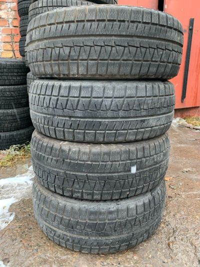 Лот: 16756347. Фото: 1. Bridgestone Blizzak RevoGZ, 215... Шины