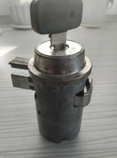 Лот: 21373657. Фото: 1. Центральный замок зажигания. Электрооборудование