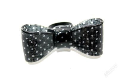 Лот: 2911327. Фото: 1. Кольцо бант в горошек Accessorize. Кольца, перстни