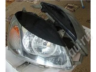Лот: 350284. Фото: 1. Фары Toyota Vitz 2шт. б/у. Оптика и освещение